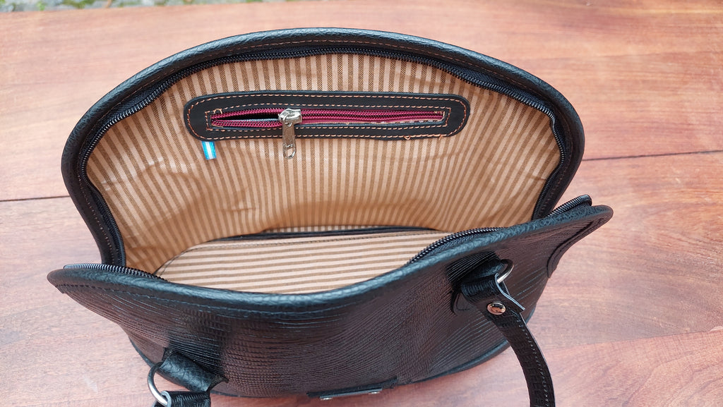 Cartera de Cuero Vacuno Mestia - Negro