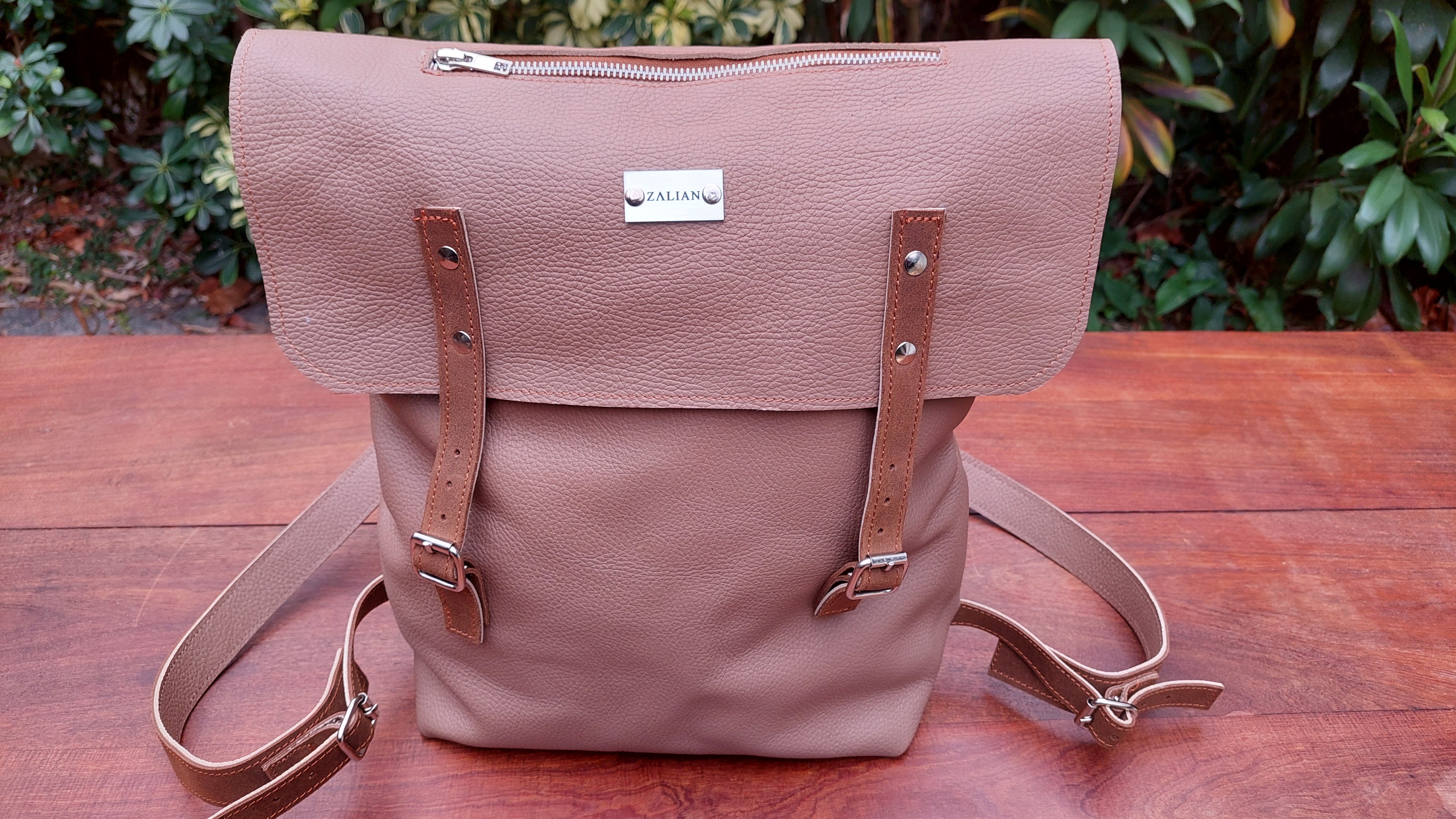Mochila Blanda de Cuero Vacuno Delta