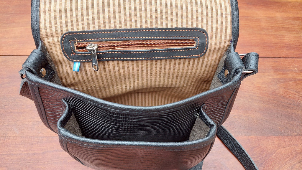 Cartera de Cuero Vacuno Ushguli - Negro