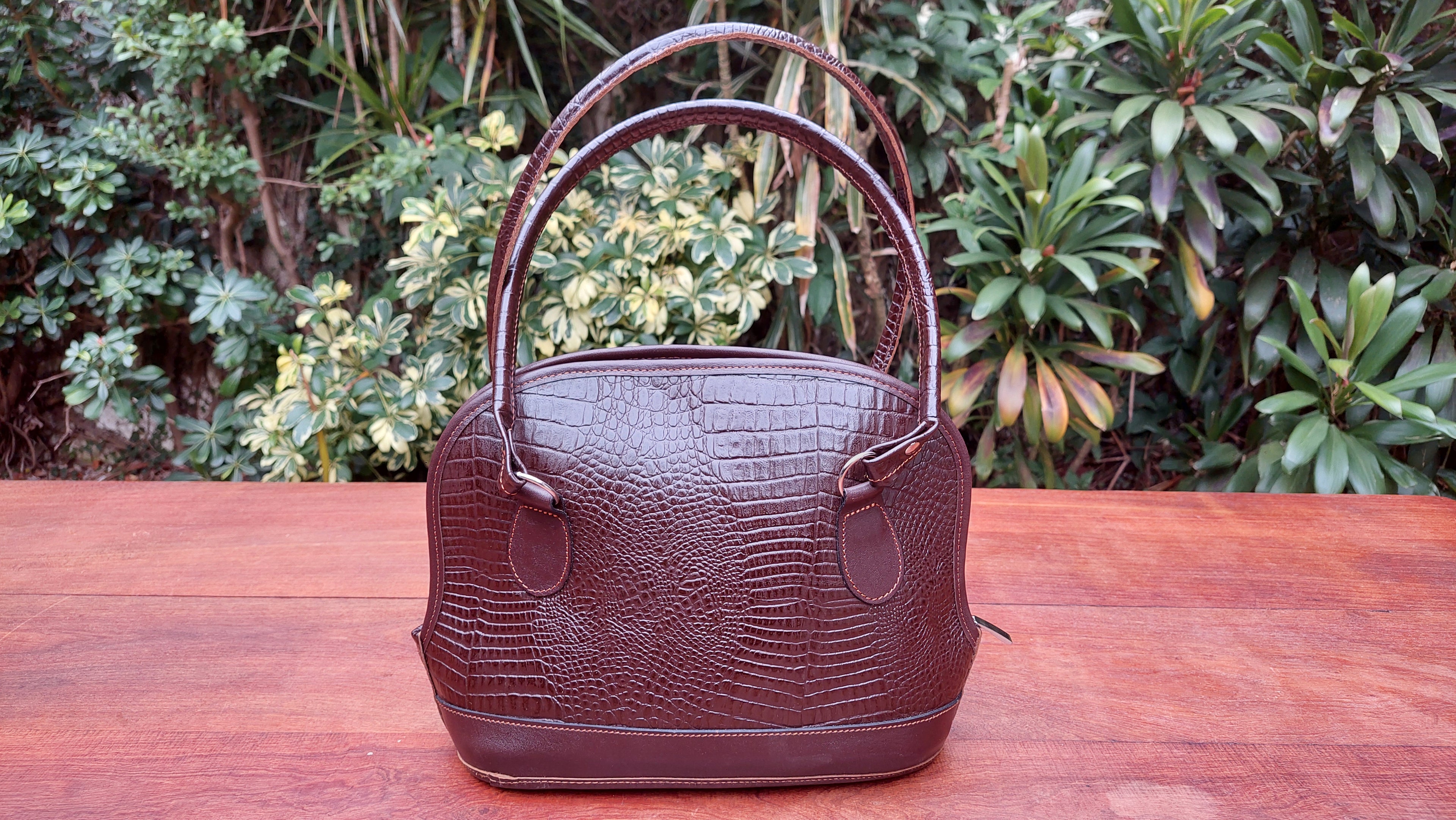 Cartera de Cuero Vacuno Mestia - Chocolate
