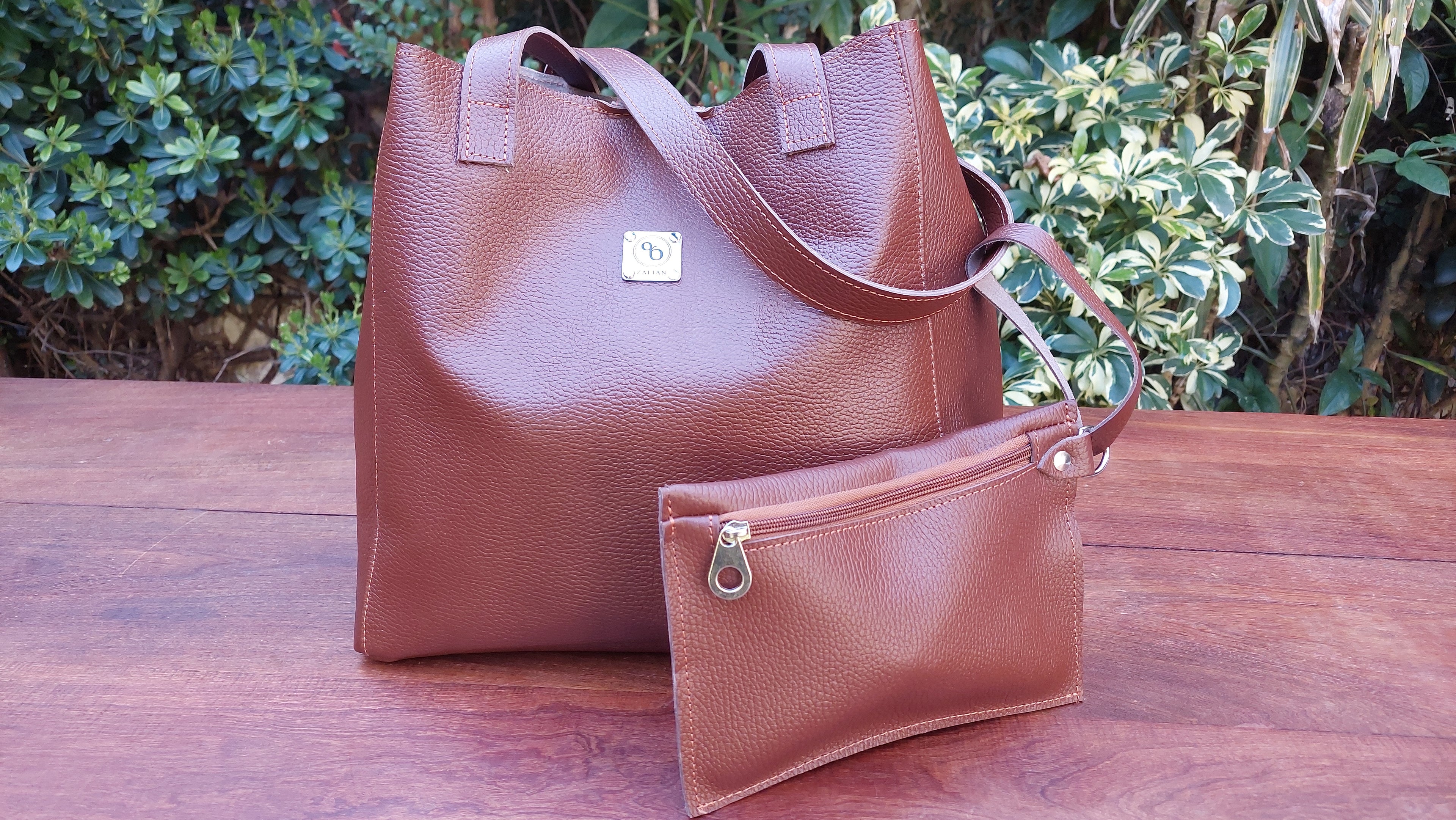Mini Tote Bag de Cuero Vacuno - Suela