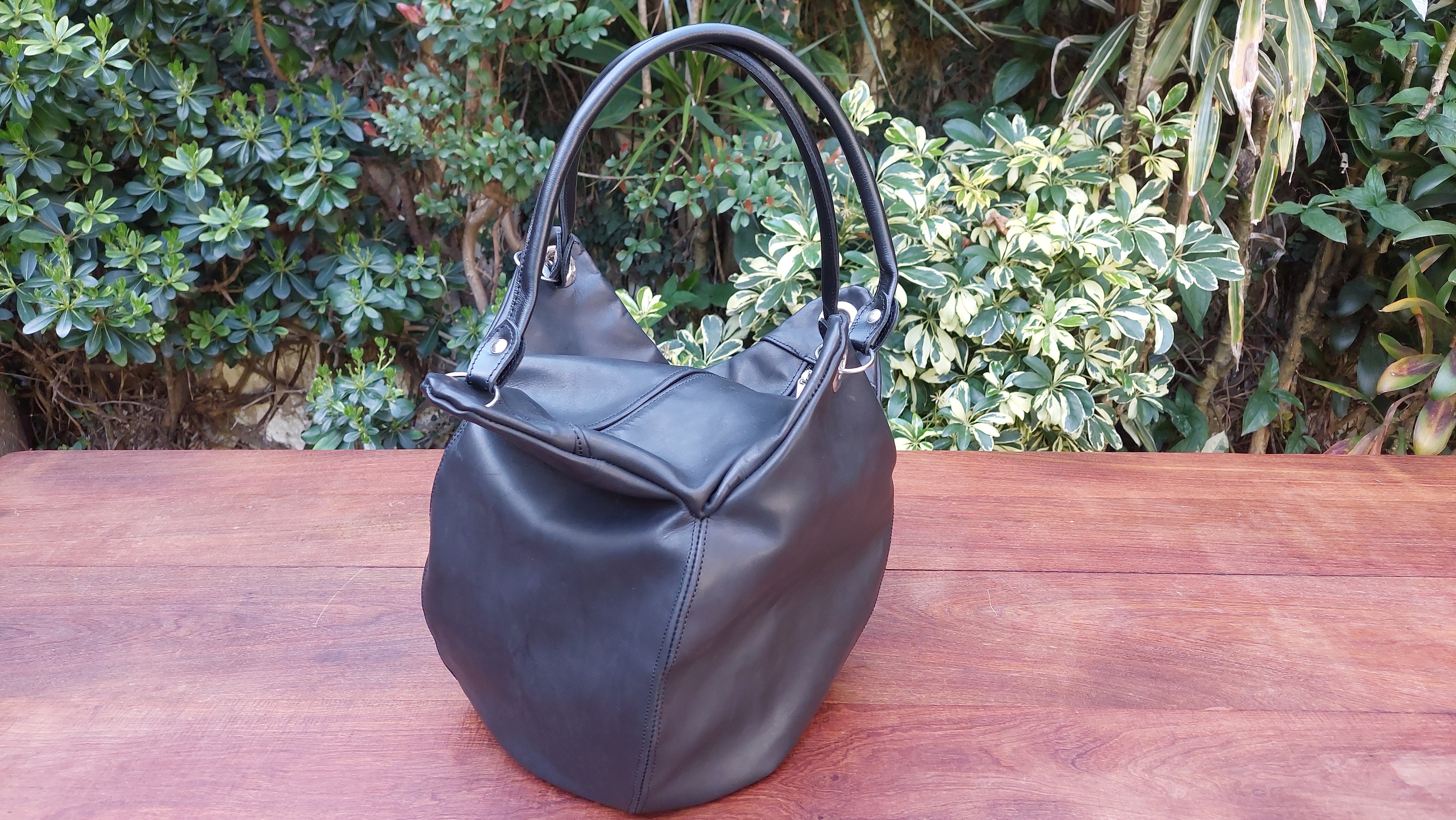 Cartera de Cuero Vacuno Orbe - Negro