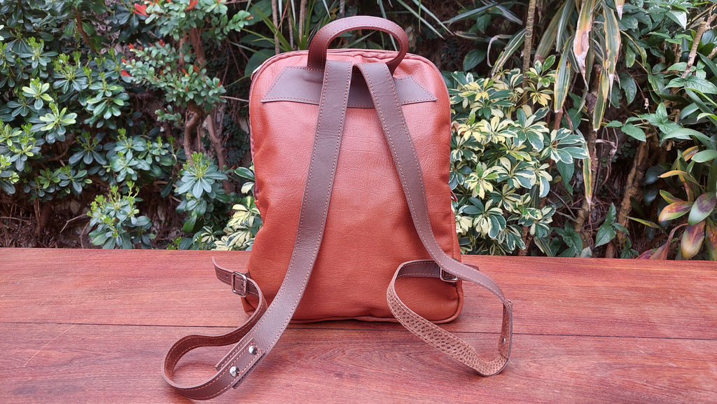 Mochila de Cuero Vacuno Chañar - Suela