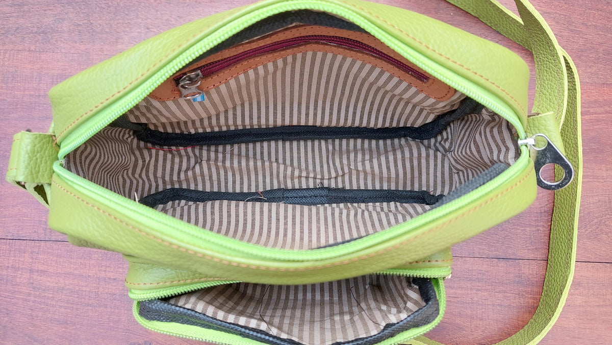 Bandolera de Cuero Vacuno Iguazú - Verde Manzana