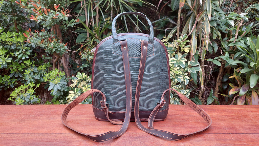 Mochila de Cuero Vacuno Caldén - Verde