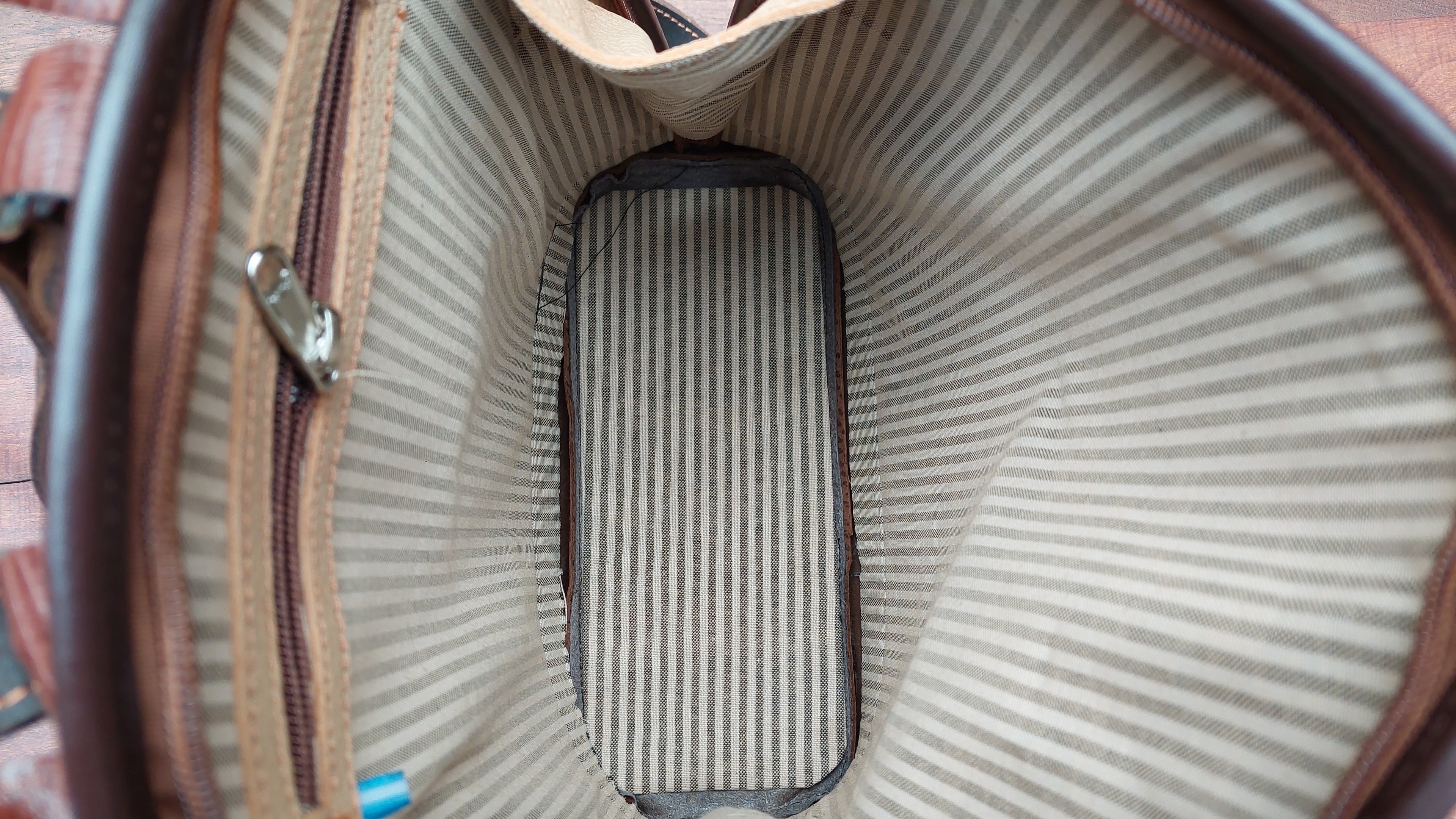 Mochila de Cuero Vacuno Caldén - Suela