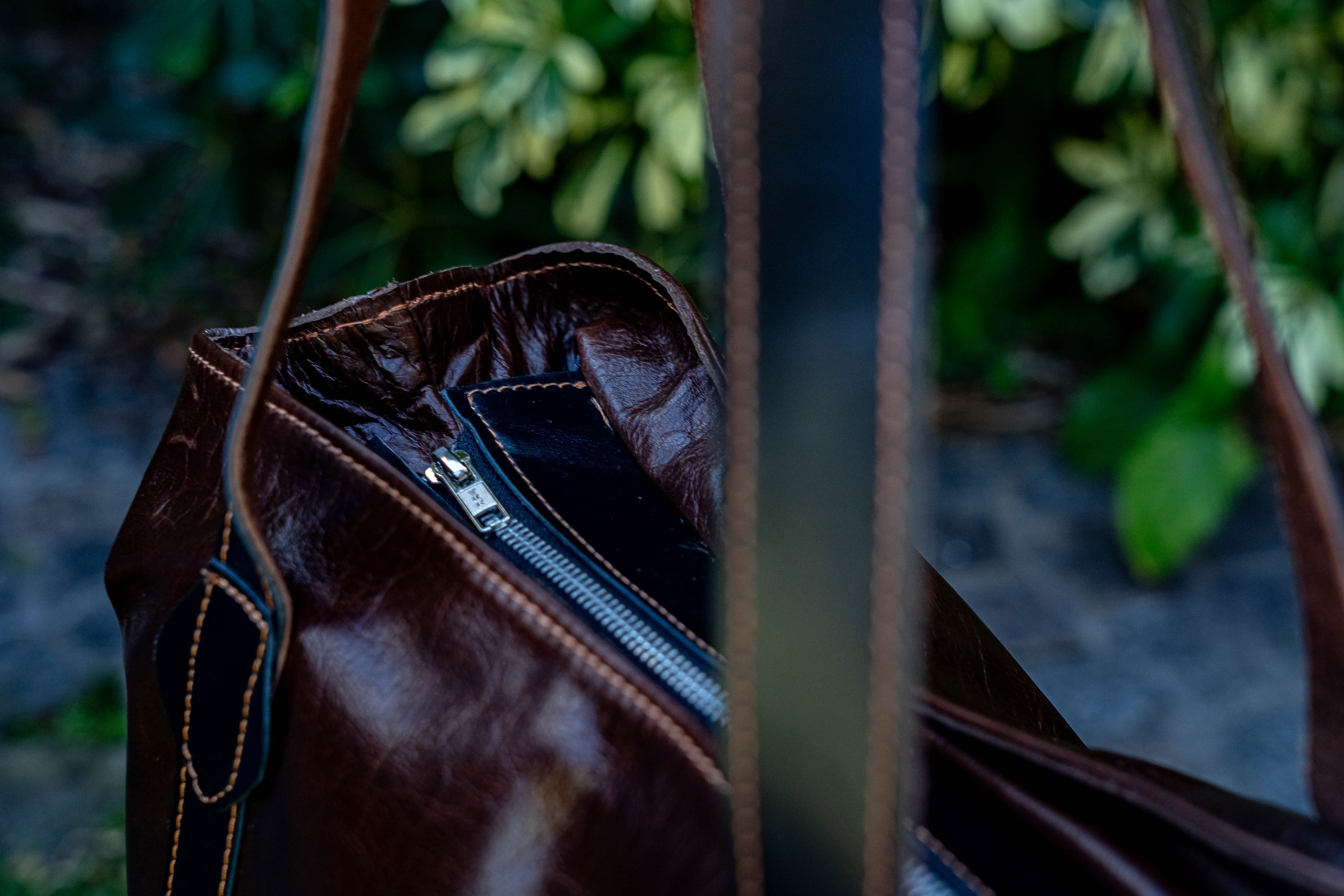 Cartera de Cuero Vacuno Madryn - Chocolate