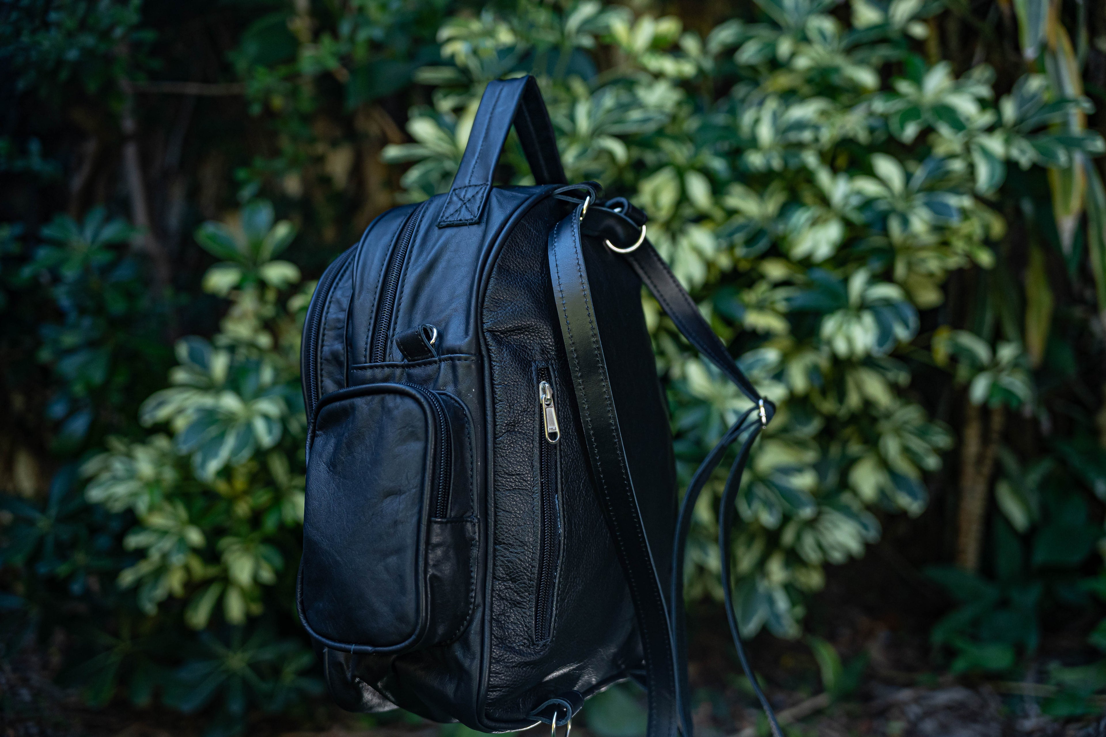 Mochila de Cuero Vacuno Monserrat - Negro